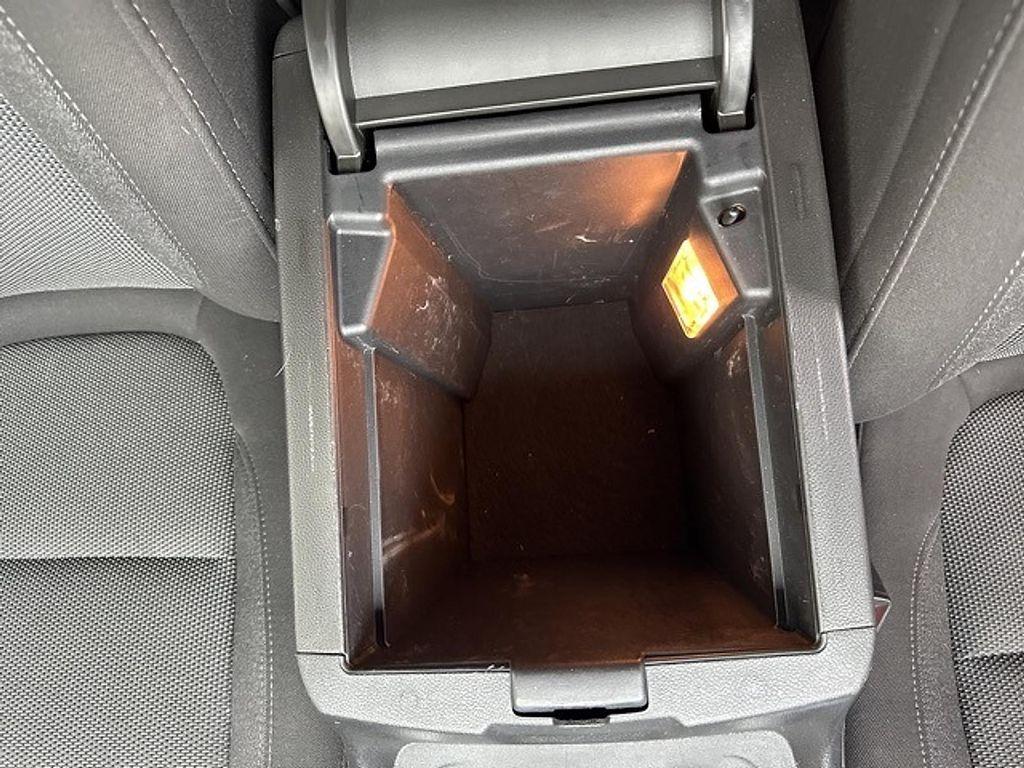 used 2023 Chevrolet Traverse car, priced at $31,990