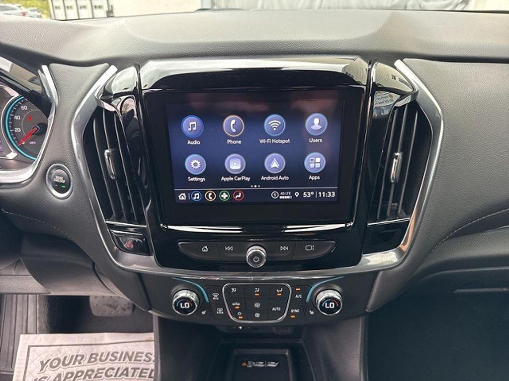 used 2023 Chevrolet Traverse car, priced at $31,990