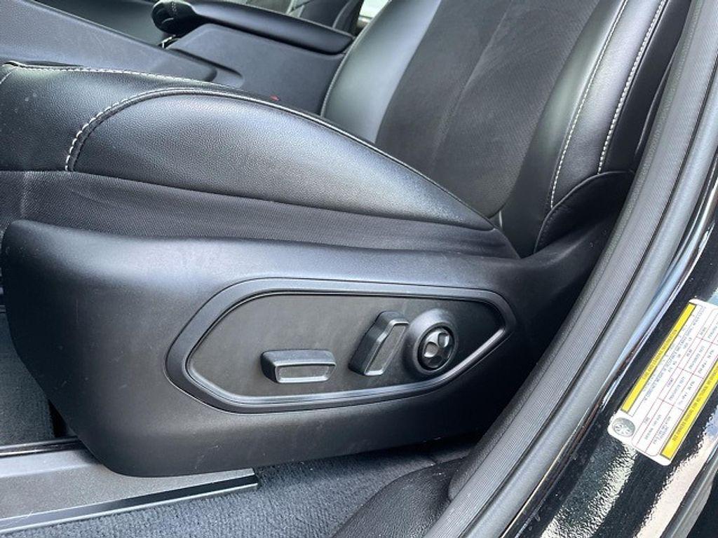 used 2023 Jeep Grand Cherokee car, priced at $33,990