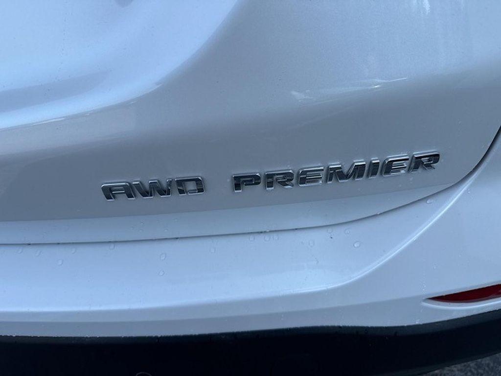 used 2022 Chevrolet Equinox car, priced at $26,990
