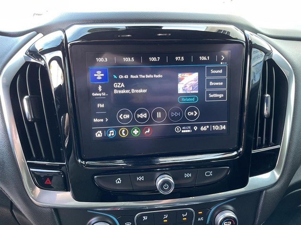 used 2023 Chevrolet Traverse car, priced at $31,970