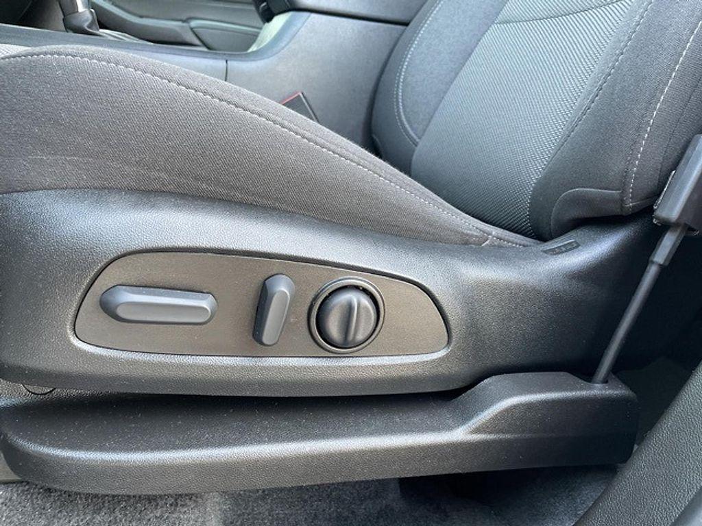 used 2023 Chevrolet Traverse car, priced at $31,970