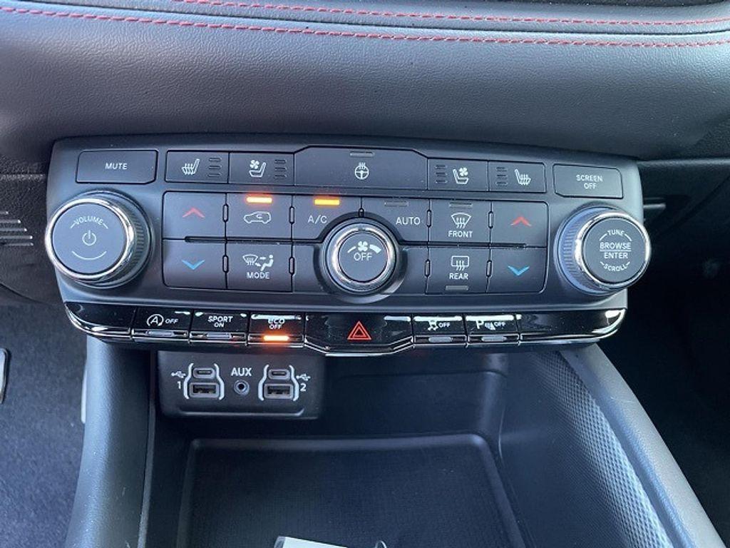 used 2024 Dodge Durango car, priced at $35,890