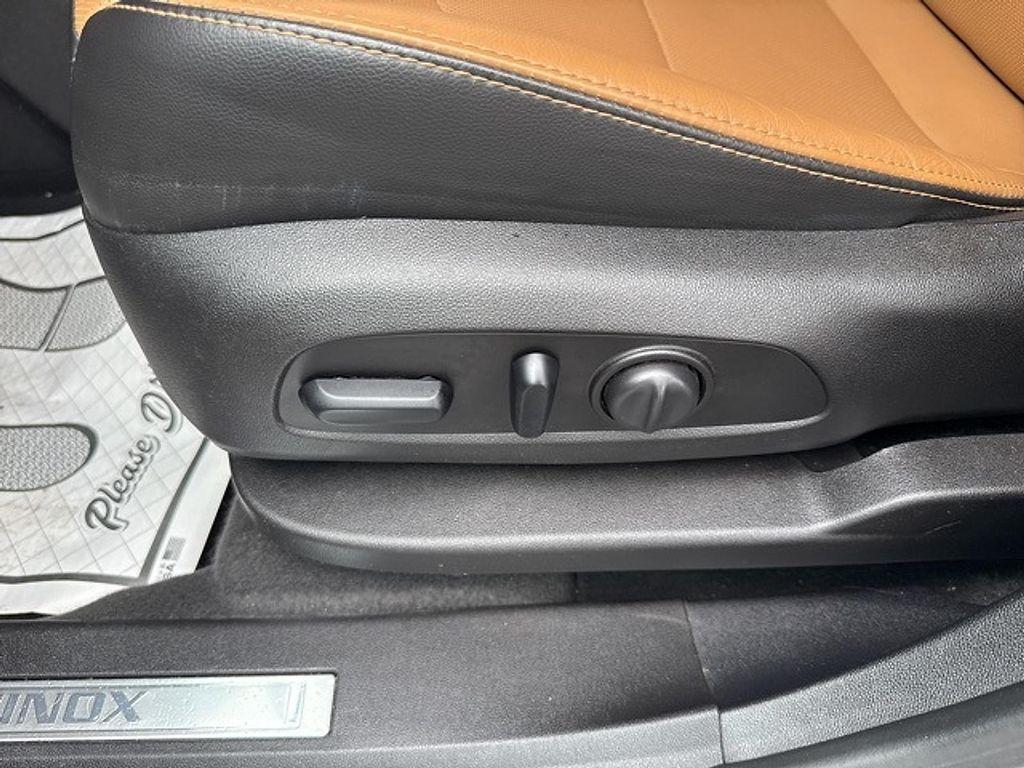 used 2019 Chevrolet Equinox car, priced at $21,790