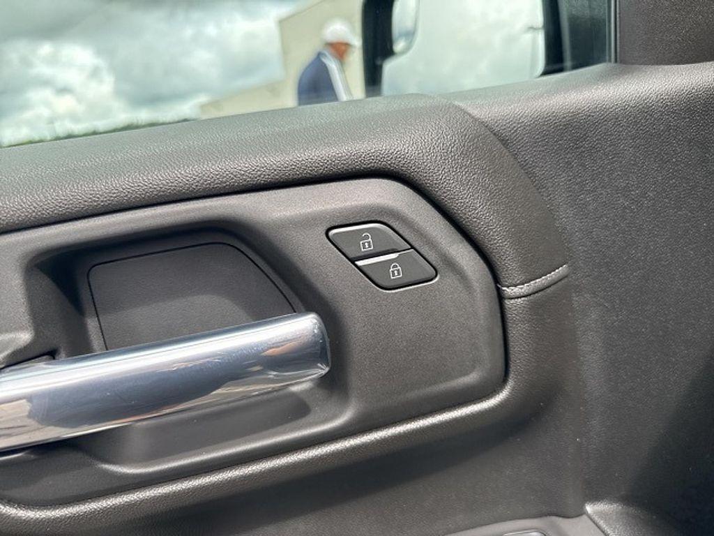 used 2021 Chevrolet Silverado 1500 car, priced at $41,990