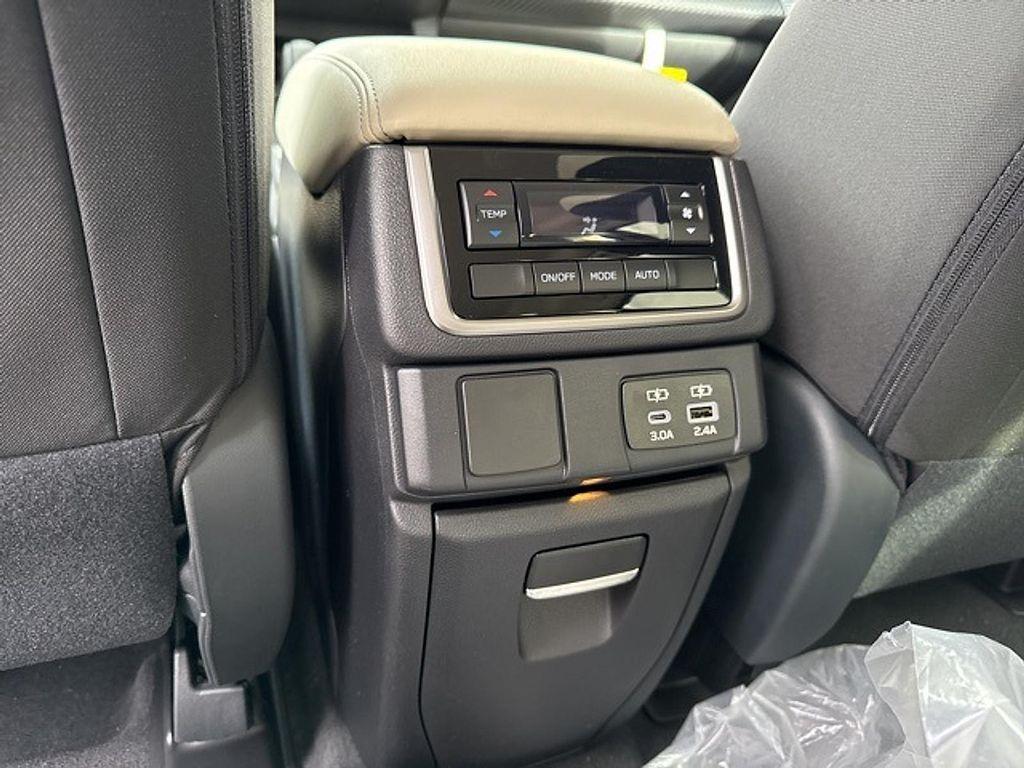 new 2025 Subaru Ascent car, priced at $42,280