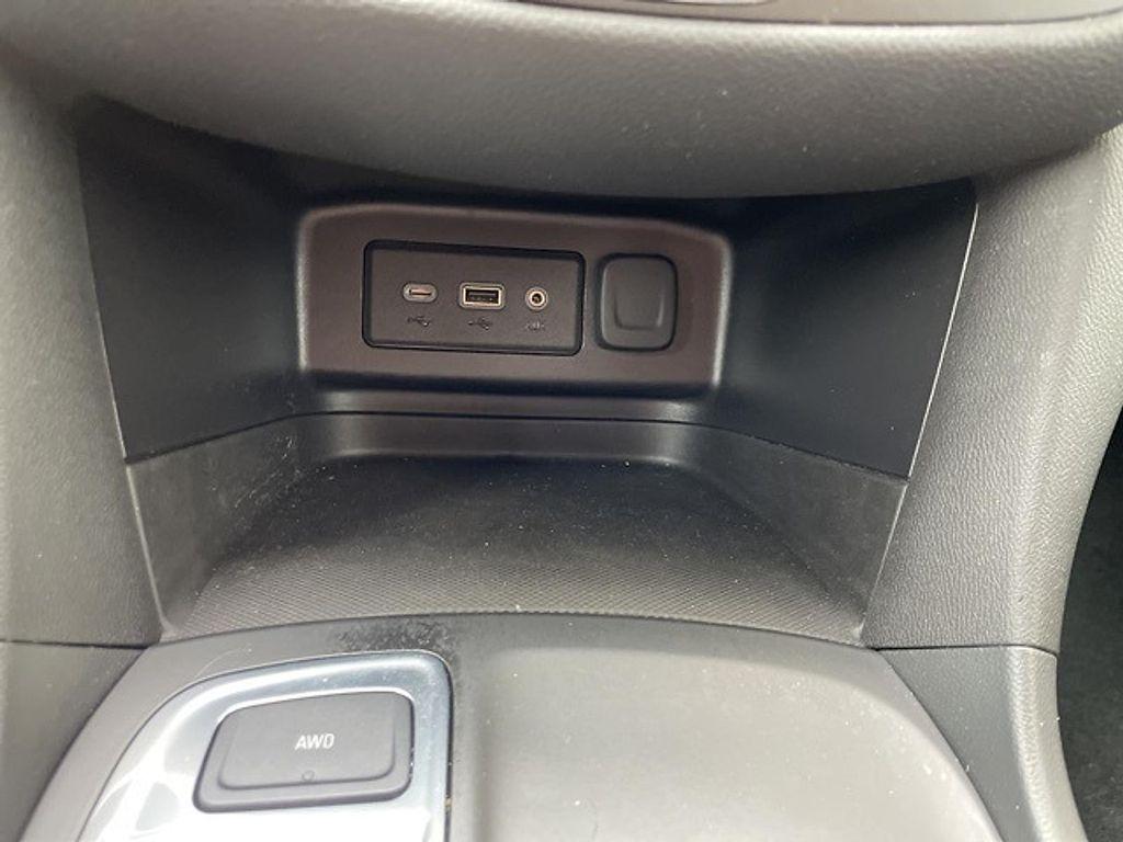 used 2021 Chevrolet Equinox car, priced at $20,990