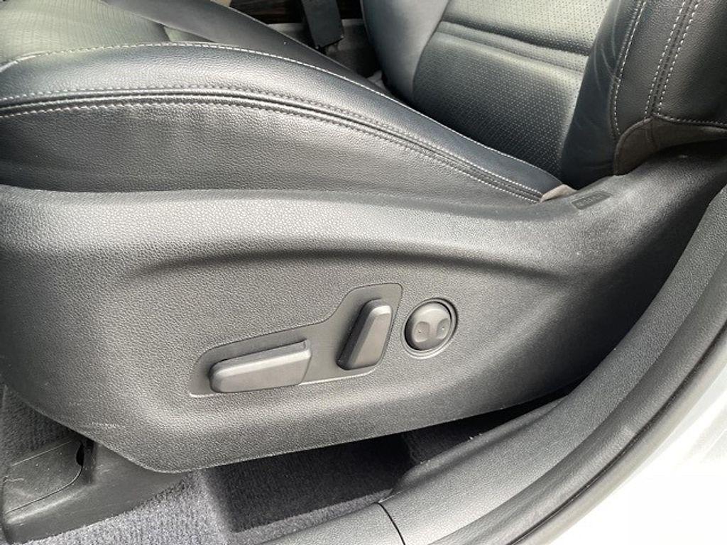 used 2020 Kia Sorento car, priced at $24,890