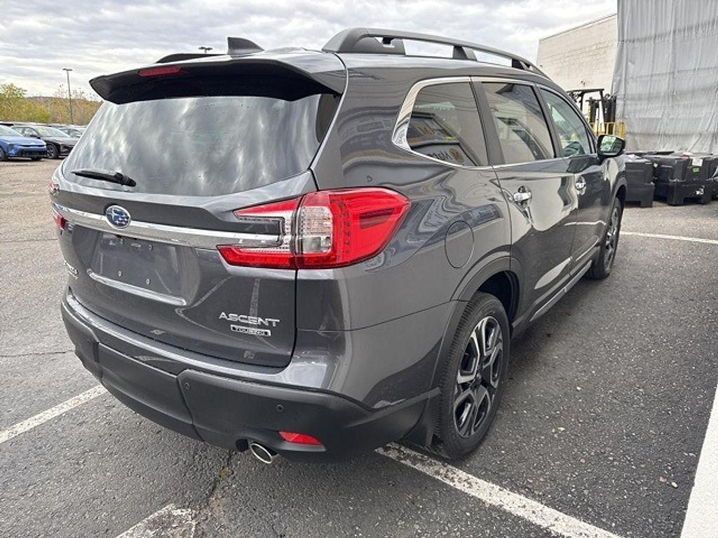 new 2025 Subaru Ascent car, priced at $53,622