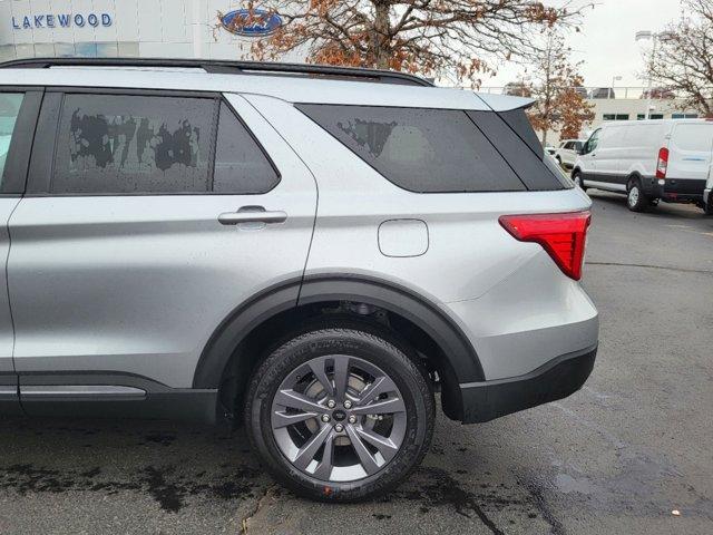 new 2024 Ford Explorer car, priced at $45,724