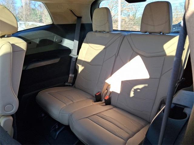 used 2024 Cadillac XT6 car, priced at $51,824