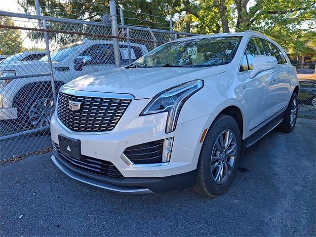 used 2022 Cadillac XT5 car, priced at $34,131