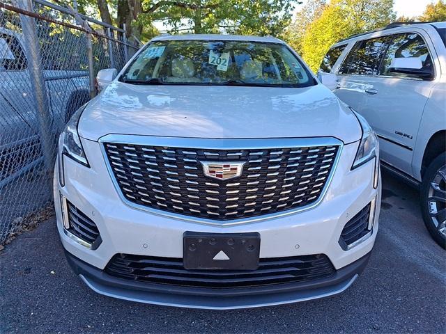 used 2022 Cadillac XT5 car, priced at $34,131