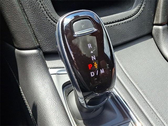 used 2022 Cadillac XT5 car, priced at $33,212