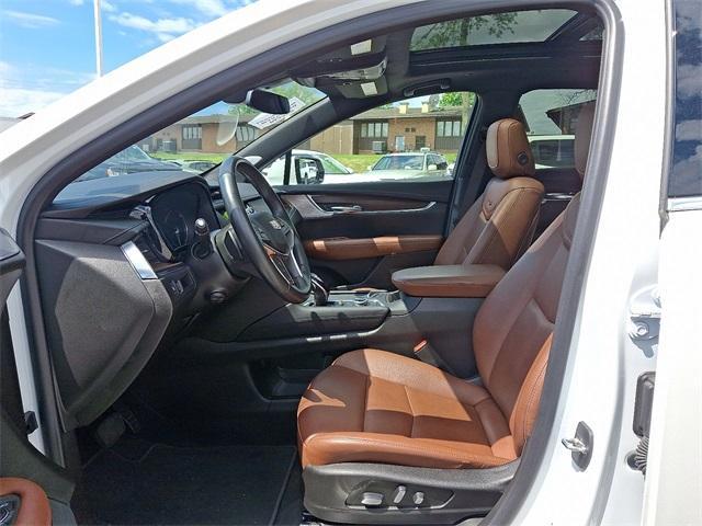 used 2022 Cadillac XT5 car, priced at $33,212