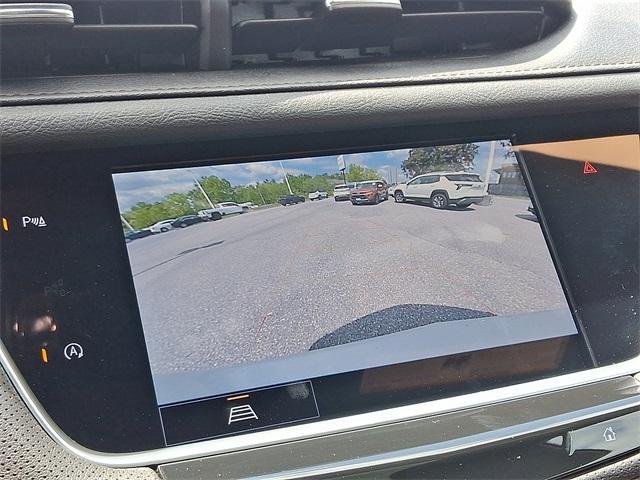 used 2022 Cadillac XT5 car, priced at $33,212