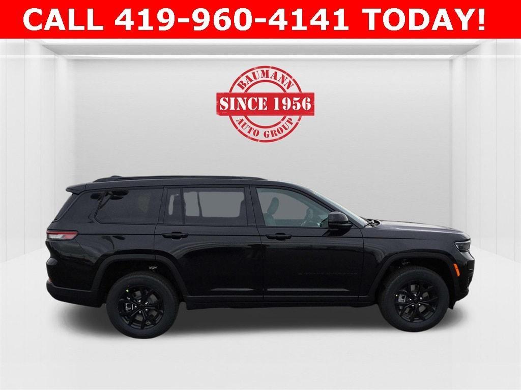 new 2025 Jeep Grand Cherokee car, priced at $41,317