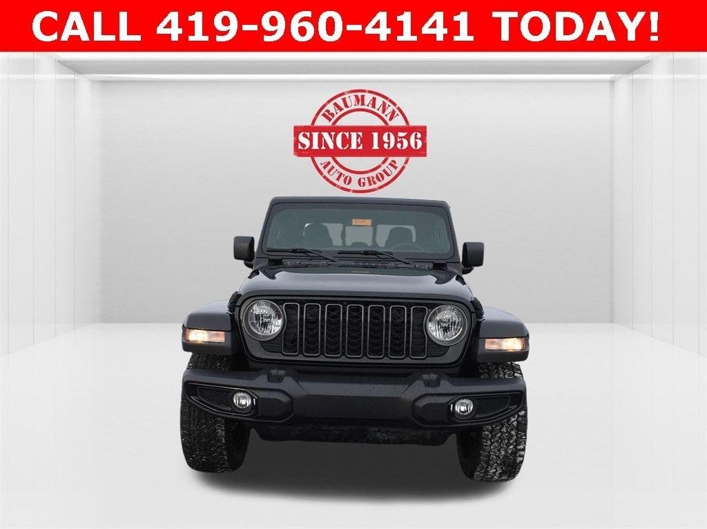 new 2025 Jeep Gladiator car, priced at $40,526