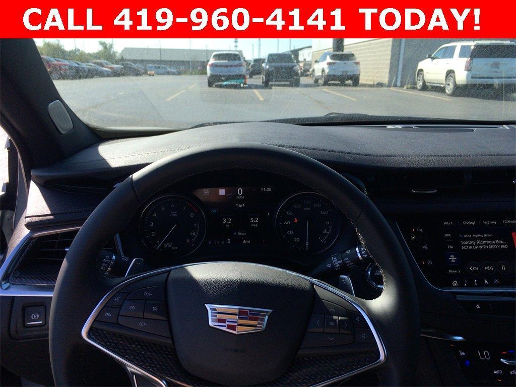 new 2025 Cadillac XT5 car, priced at $65,080