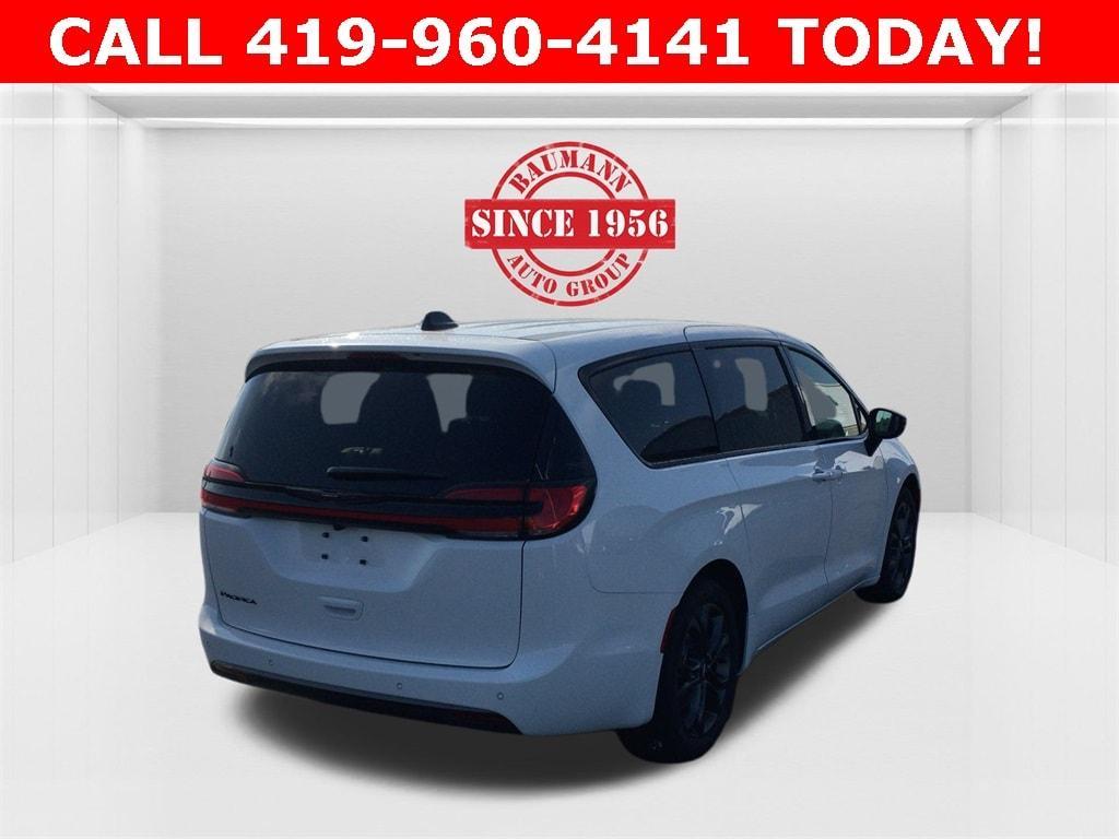 new 2026 Chrysler Pacifica car, priced at $47,065