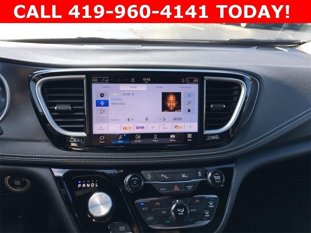 new 2026 Chrysler Pacifica car, priced at $47,065