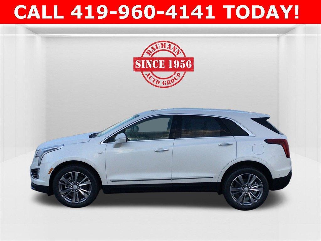 new 2025 Cadillac XT5 car, priced at $59,056