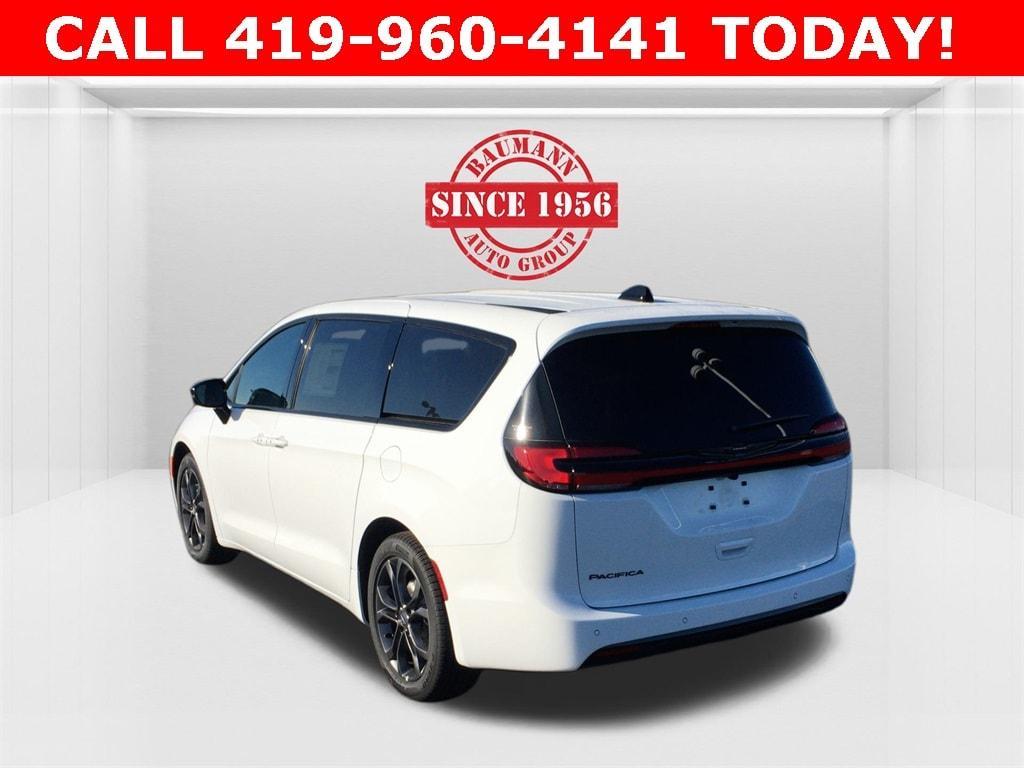 new 2026 Chrysler Pacifica car, priced at $47,760