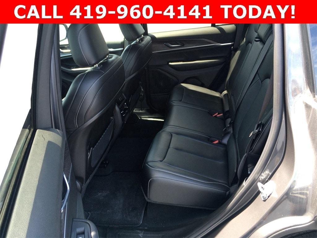 new 2025 Jeep Grand Cherokee car, priced at $49,920