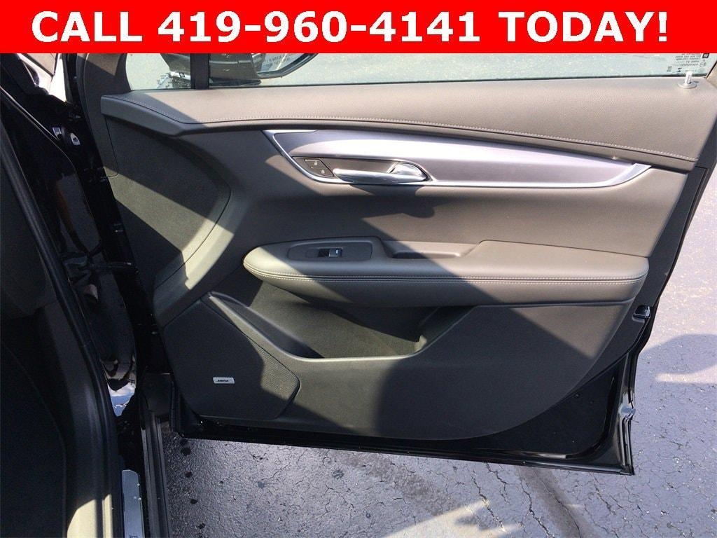 new 2025 Cadillac XT6 car, priced at $51,315