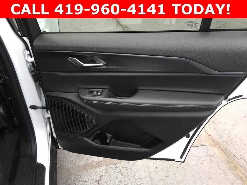 new 2025 Jeep Grand Cherokee L car, priced at $41,771