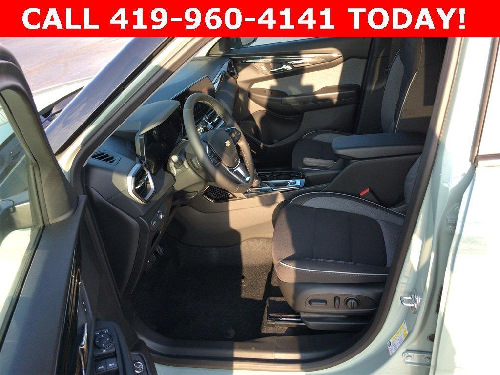 new 2026 Chevrolet TrailBlazer car, priced at $28,935