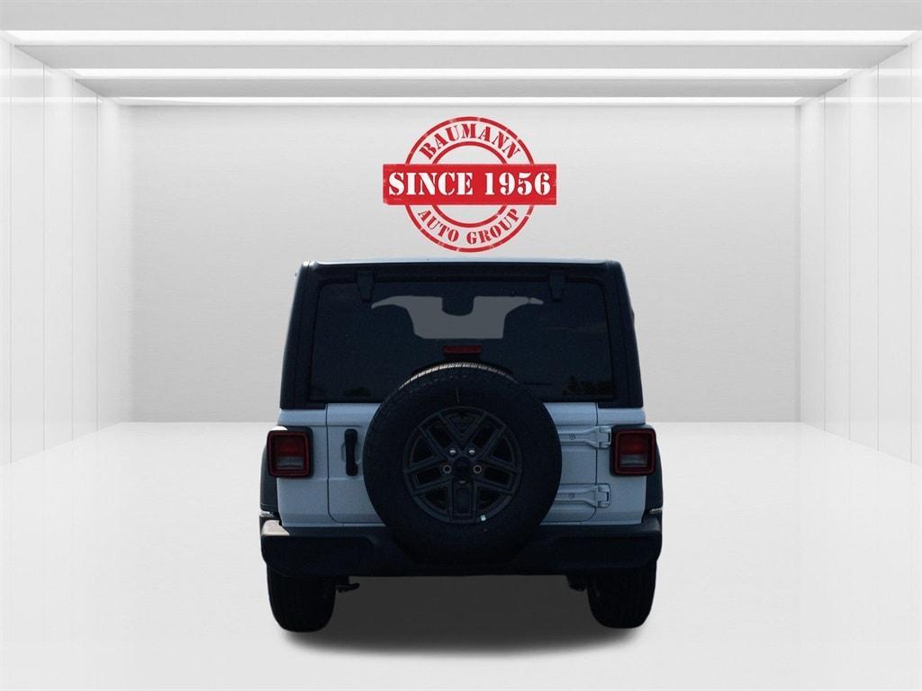 new 2025 Jeep Wrangler car, priced at $51,620