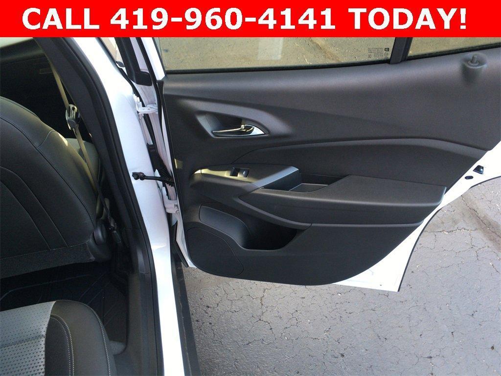 new 2026 Chevrolet Trax car, priced at $25,355