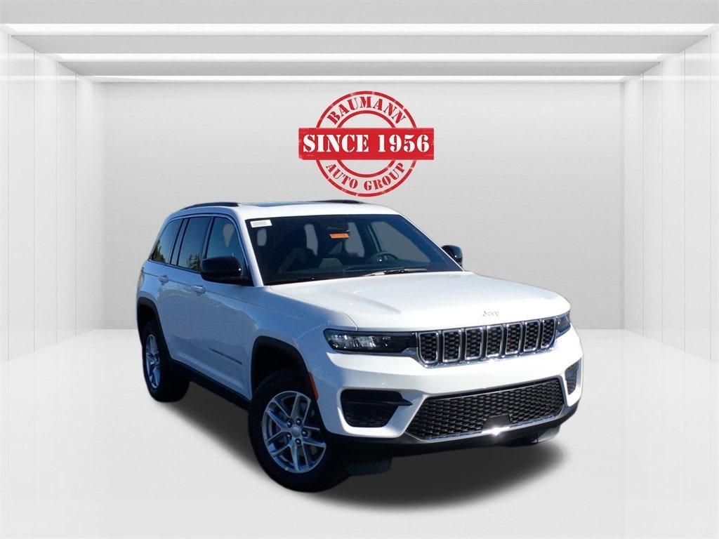new 2025 Jeep Grand Cherokee car, priced at $42,775