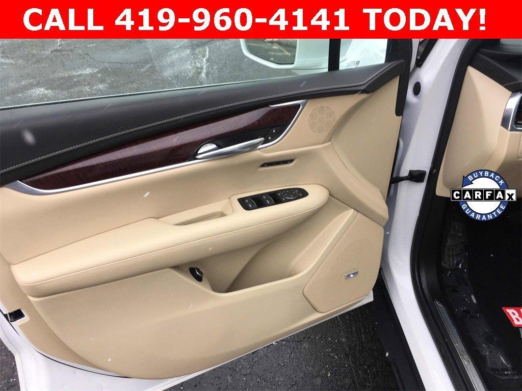 used 2017 Cadillac XT5 car, priced at $21,670