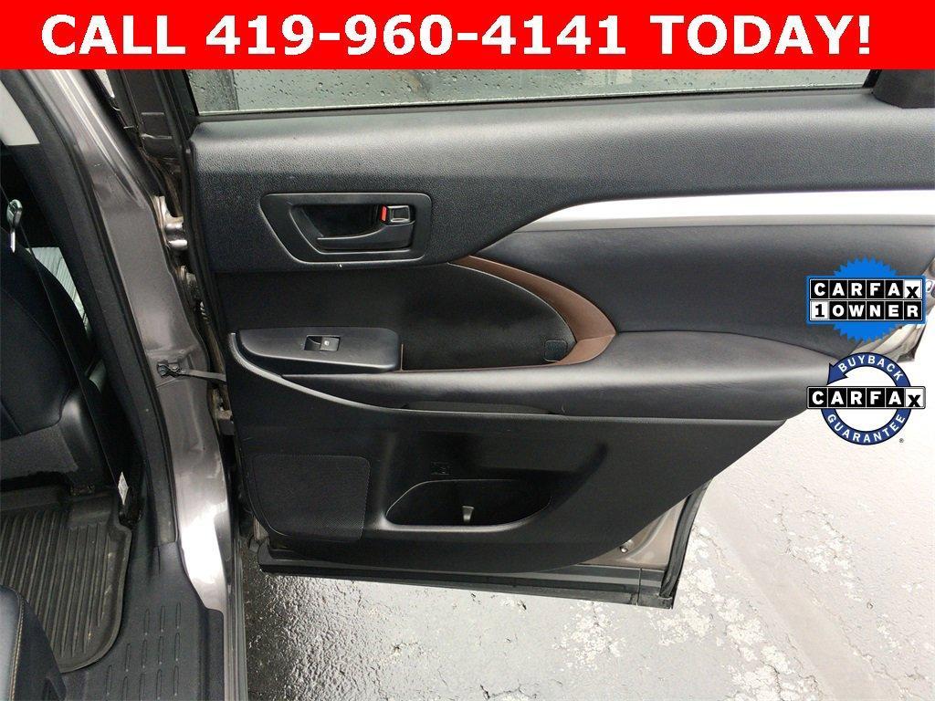 used 2017 Toyota Highlander car, priced at $17,900