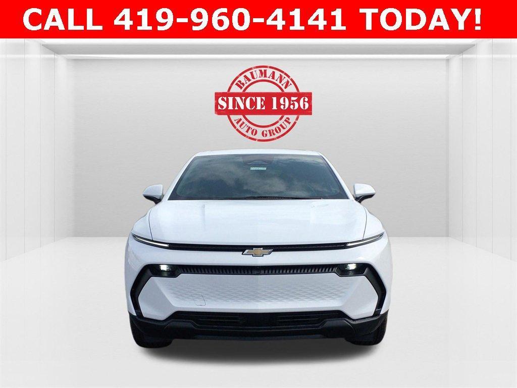 new 2025 Chevrolet Equinox EV car, priced at $37,290