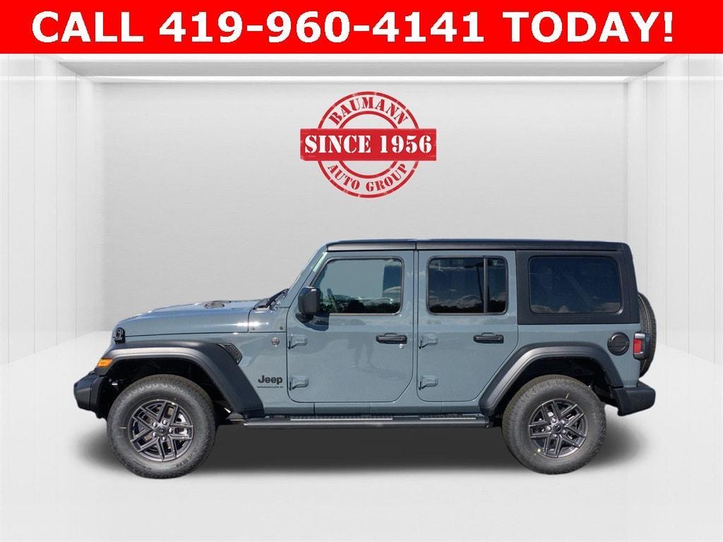 new 2025 Jeep Wrangler car, priced at $52,215