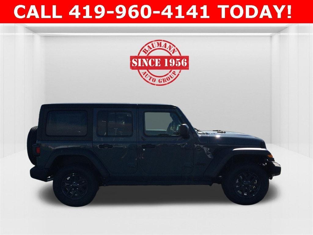 new 2025 Jeep Wrangler car, priced at $52,215
