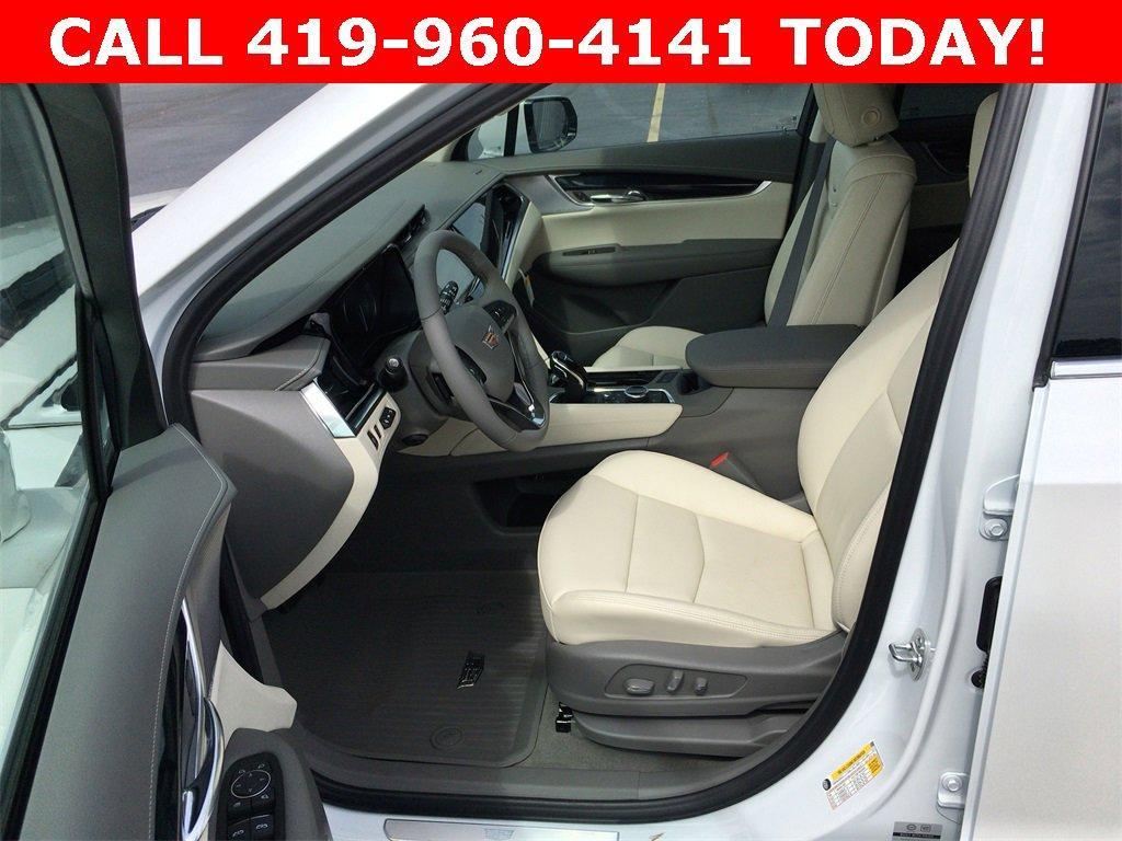 new 2025 Cadillac XT6 car, priced at $63,715