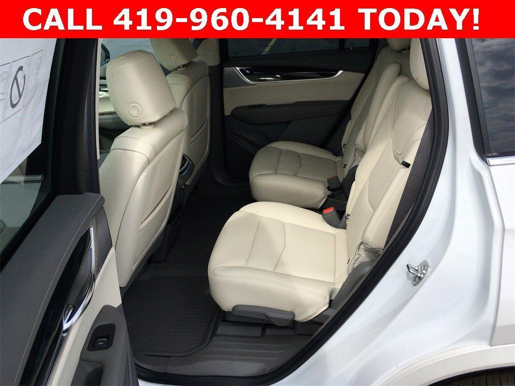 new 2025 Cadillac XT6 car, priced at $63,715