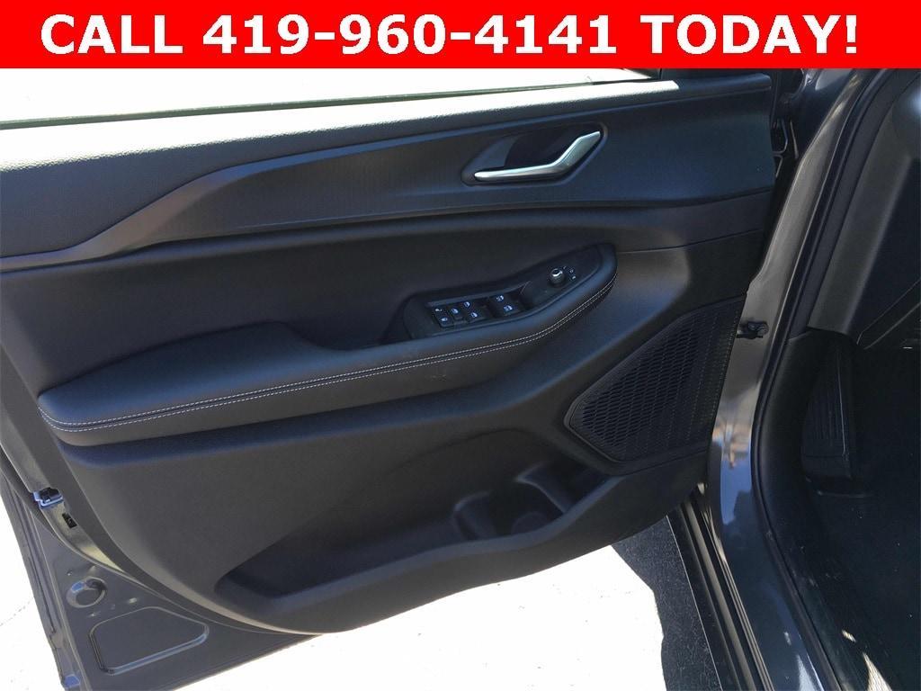 new 2025 Jeep Grand Cherokee car, priced at $44,355