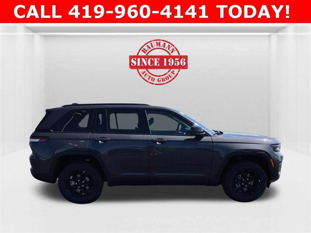 new 2025 Jeep Grand Cherokee car, priced at $44,355