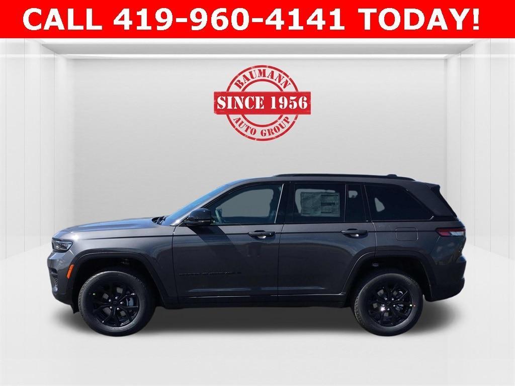 new 2025 Jeep Grand Cherokee car, priced at $44,355