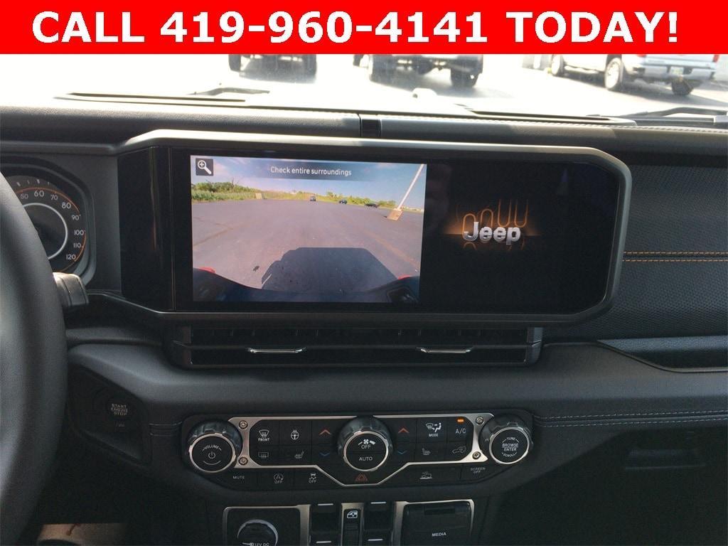 new 2025 Jeep Gladiator car, priced at $57,375