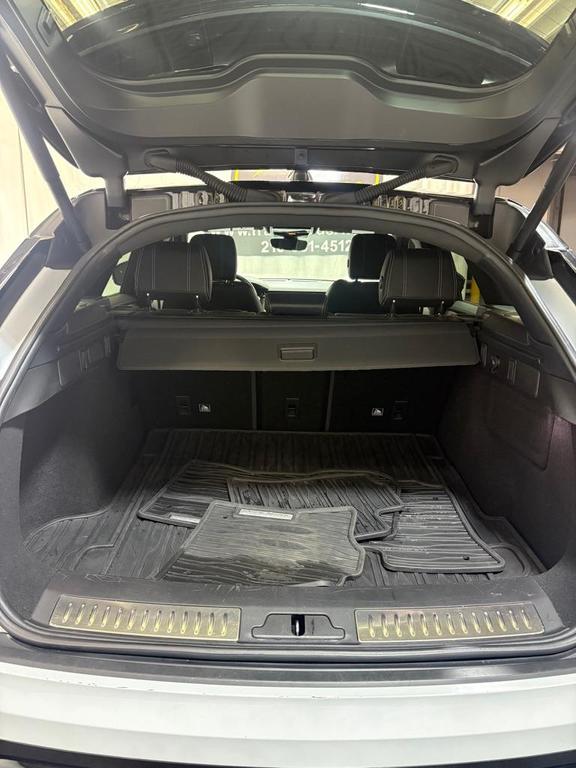 used 2020 Land Rover Range Rover Velar car, priced at $23,995