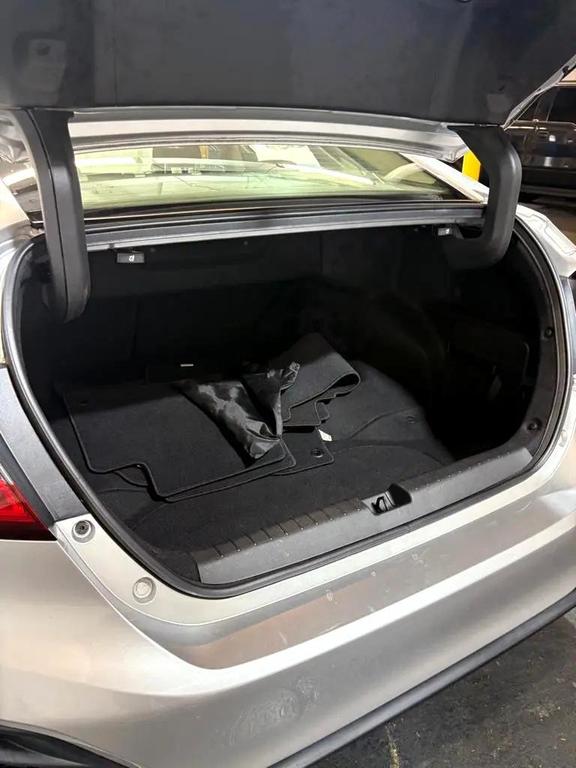 used 2021 Honda Clarity Plug-In Hybrid car, priced at $22,995