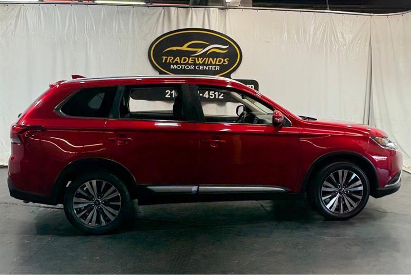 used 2020 Mitsubishi Outlander car, priced at $12,700