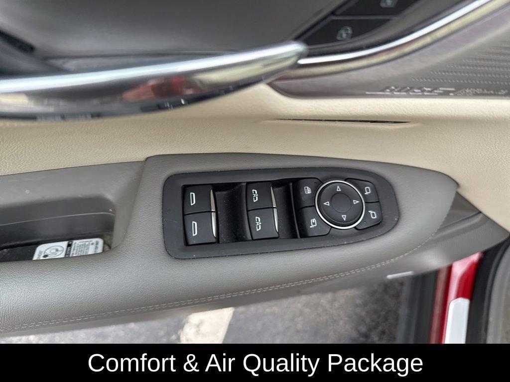 used 2022 Cadillac XT6 car, priced at $34,995