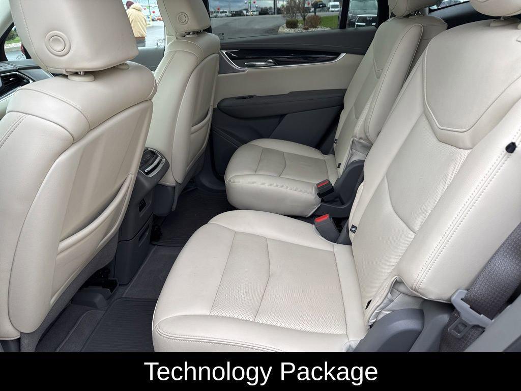 used 2022 Cadillac XT6 car, priced at $34,995